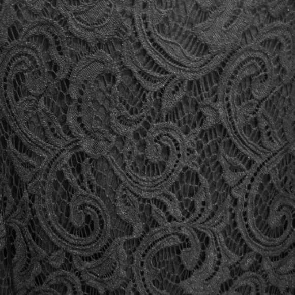 ADRIANNA PAPELL Lace Top - Picture 4 of 7